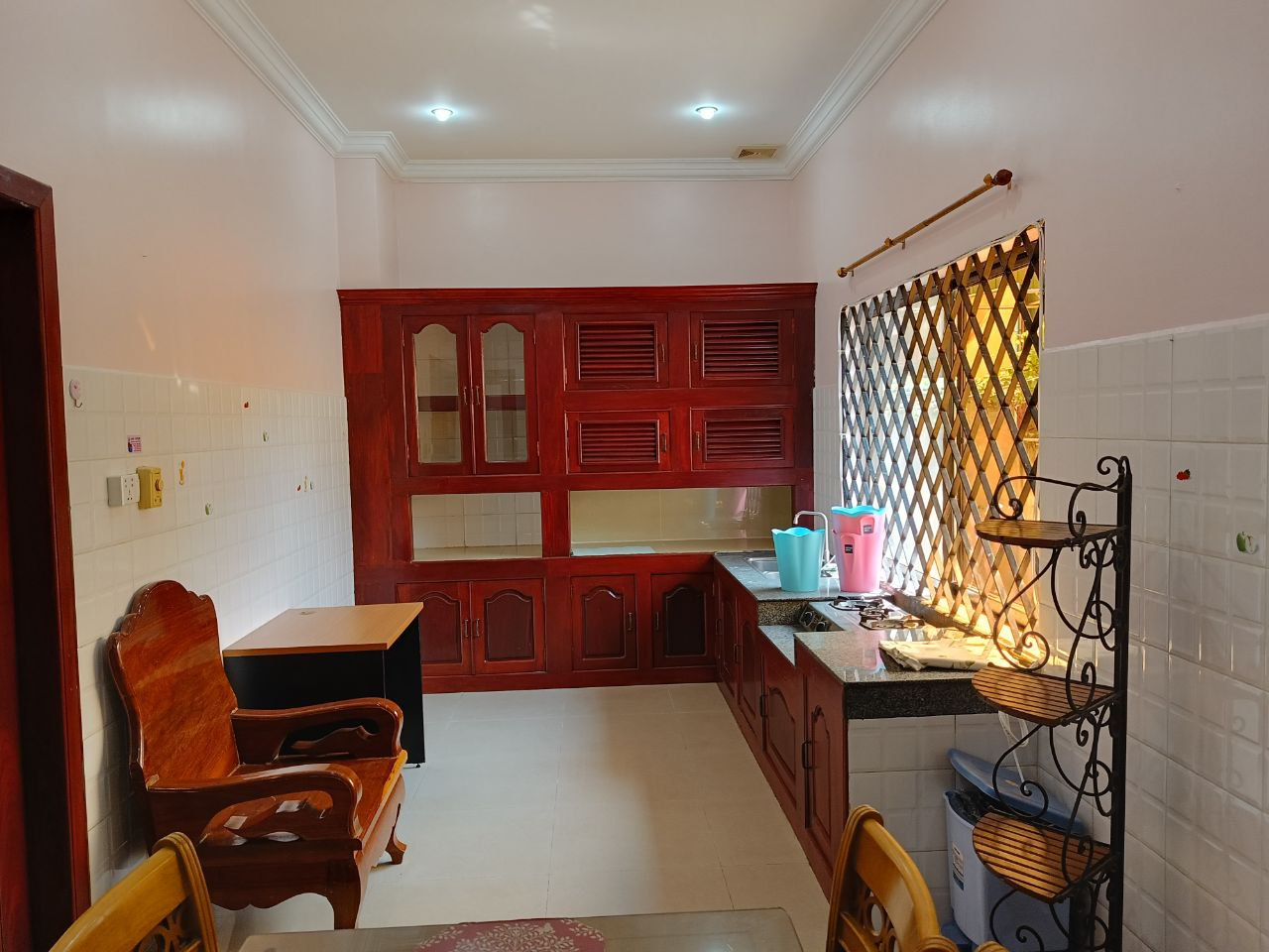 Four-Bedroom House near Angkor Market for Rent — photo 4