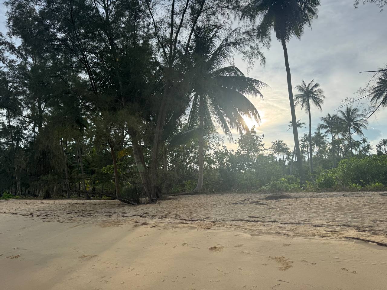 Beachfront Land — Lonely Beach — photo 3