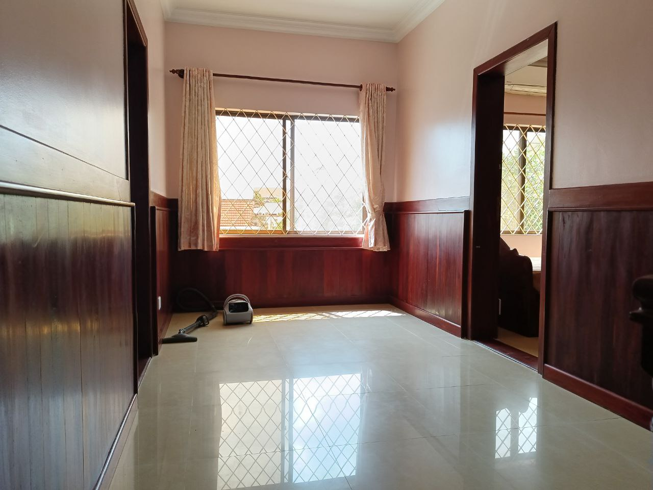 Four-Bedroom House near Angkor Market for Rent — photo 10