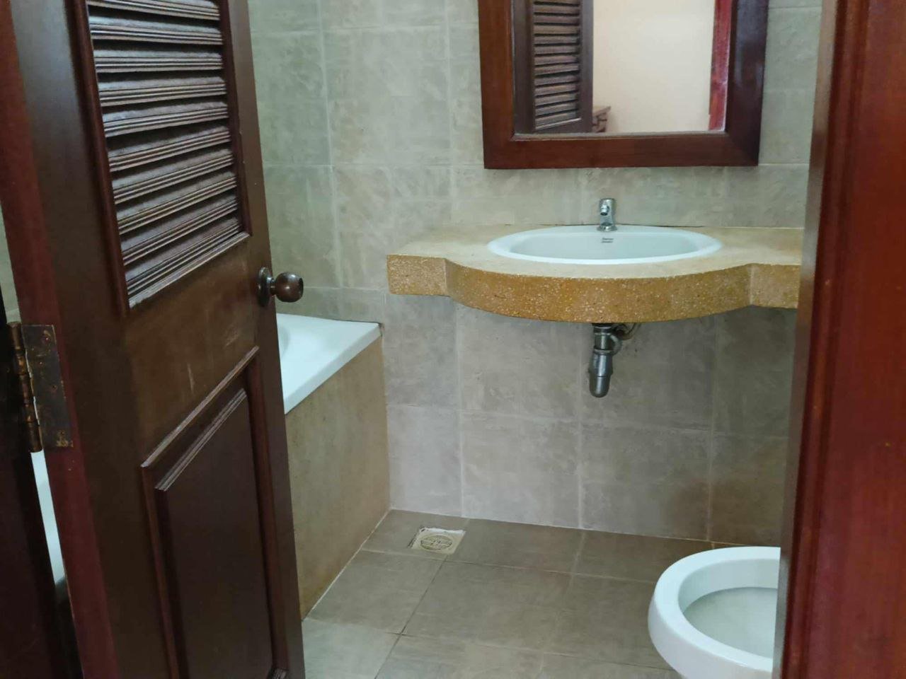 Private House with Garden for Rent — photo 6