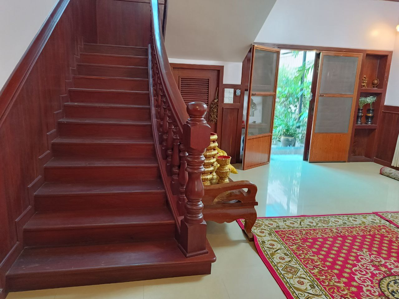 Four-Bedroom House near Angkor Market for Rent — photo 3