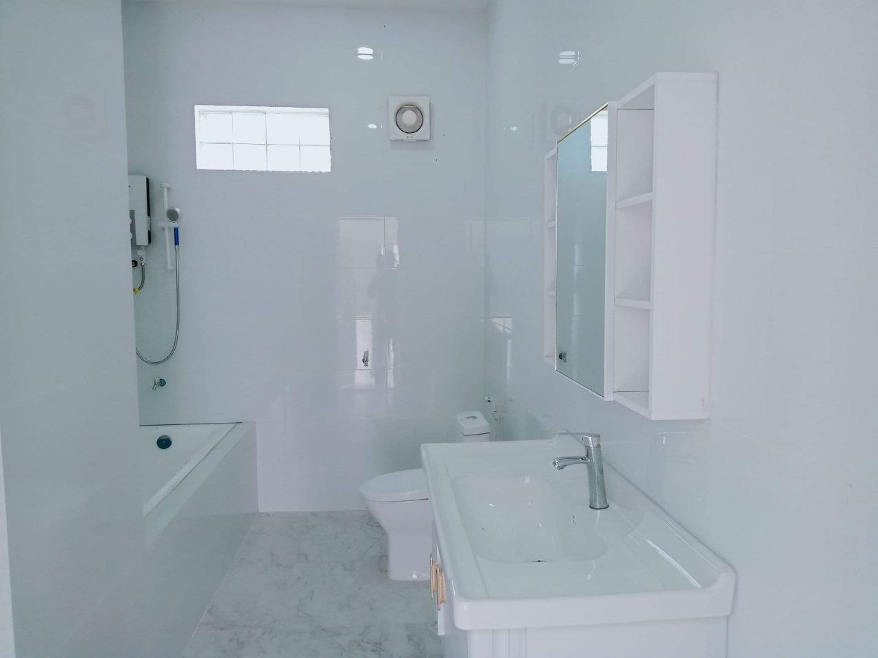 Two-Storey House with Rental Income — photo 6